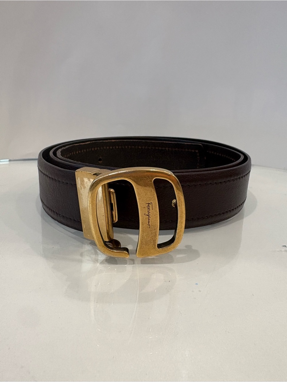 $495 Unisex Vintage Salvatore Ferragamo Leather Belt Gold Buckle Size 40 /100cm